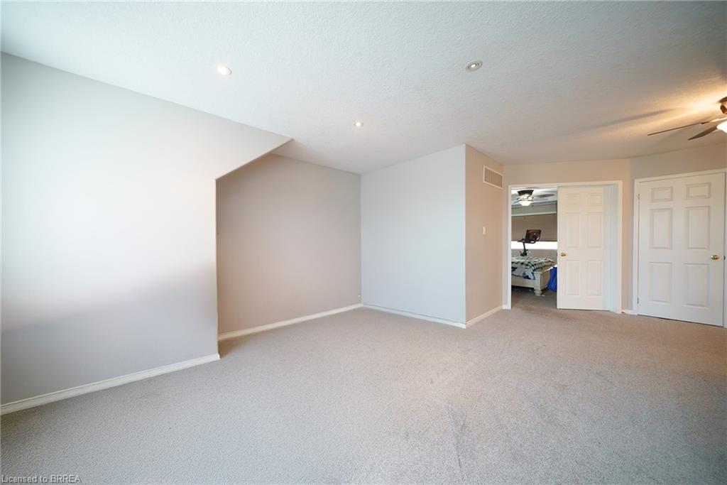 12 Gaydon Way Property Photo 13