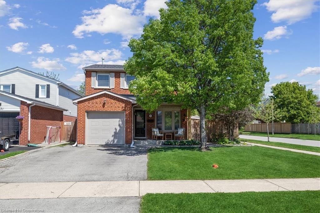 2229 Silverbirch Court Property Photo 1