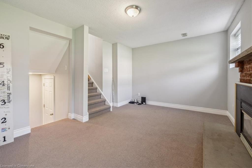 2229 Silverbirch Court Property Photo 30