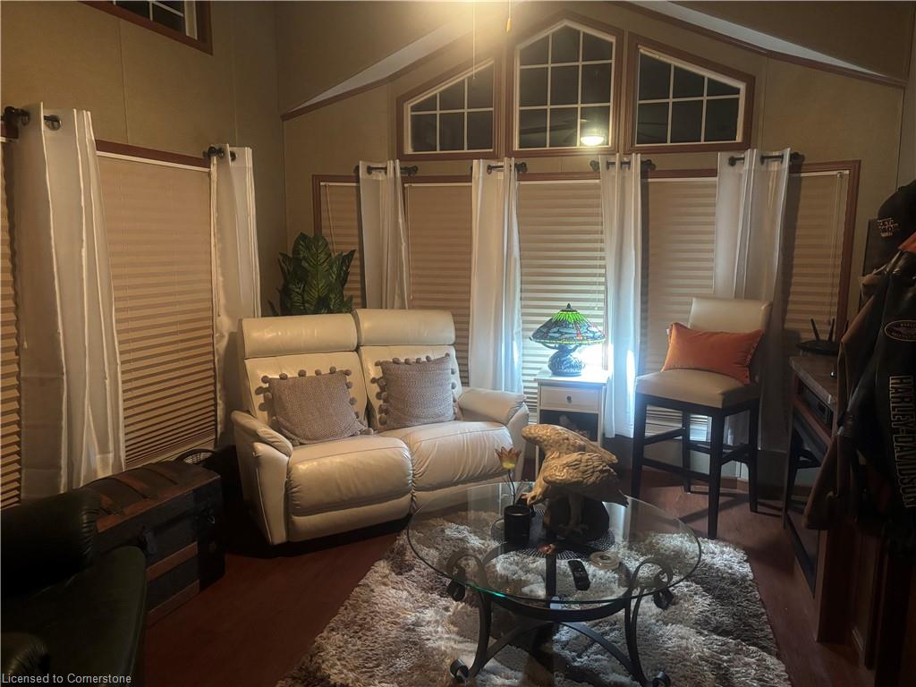 249-580 Beaver Creek Road Property Photo 8