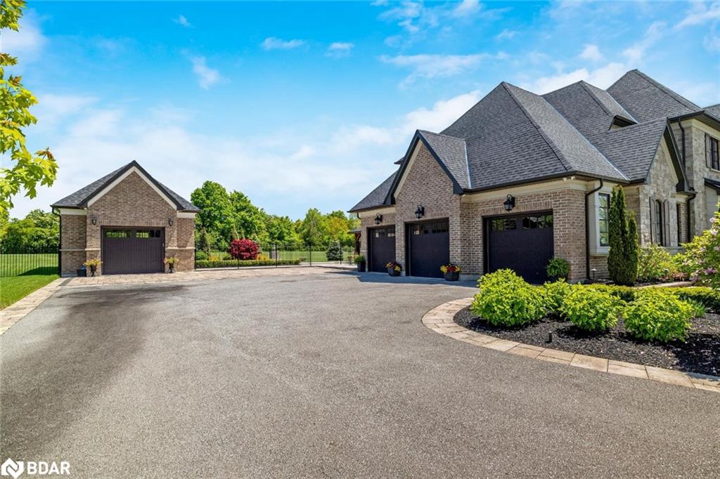 50 Autumn Circle Property Photo 7