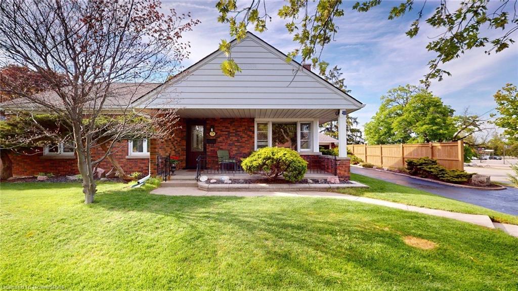 134 Queensway Drive Property Photo