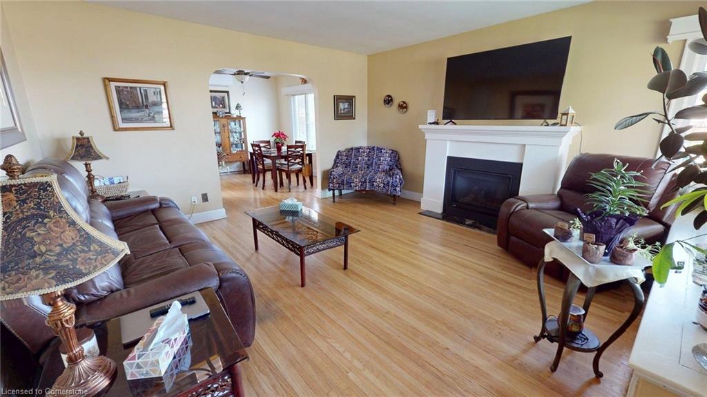 134 Queensway Drive Property Photo 3