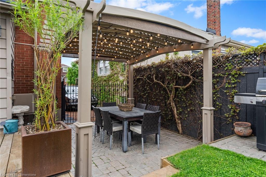 47 Currie Street Property Photo 35