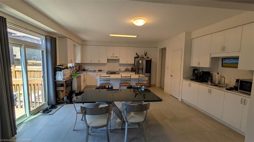20 Zimmerman Gardens Property Photo 7