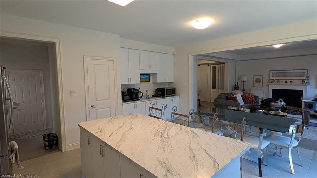 20 Zimmerman Gardens Property Photo 8