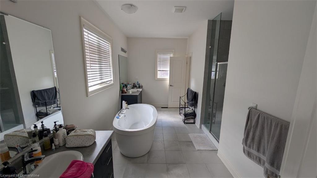 20 Zimmerman Gardens Property Photo 17