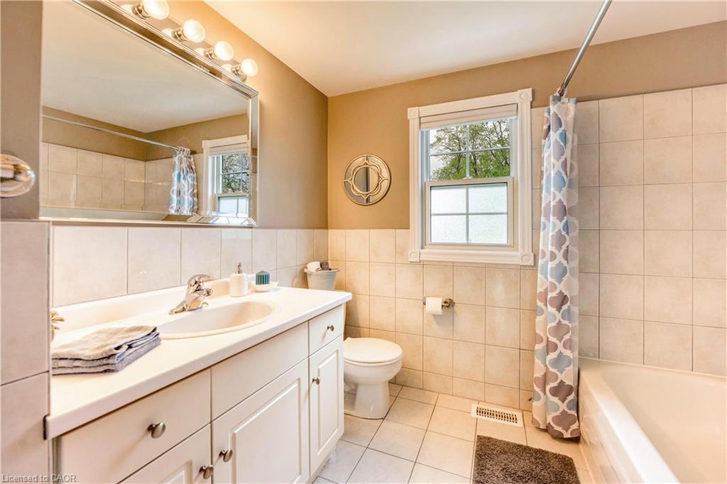 990 Allandale Drive Property Photo 24