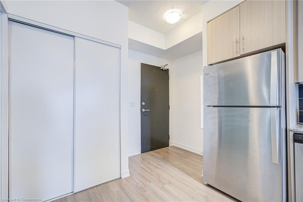 405-85 Duke Street W Property Photo 11
