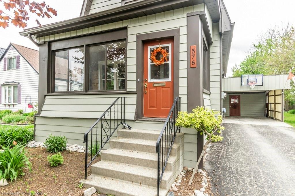 576 Brunswick Street Property Photo 2