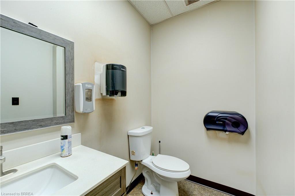 10 Spalding Drive Property Photo 14
