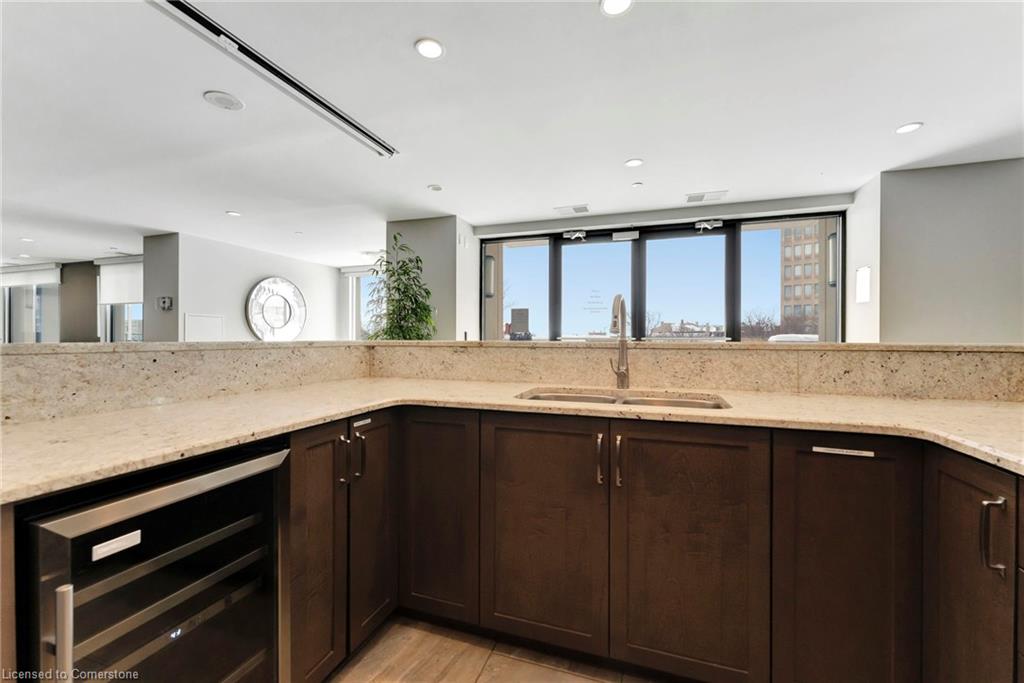 1109-160 Macdonell Street Property Photo 29
