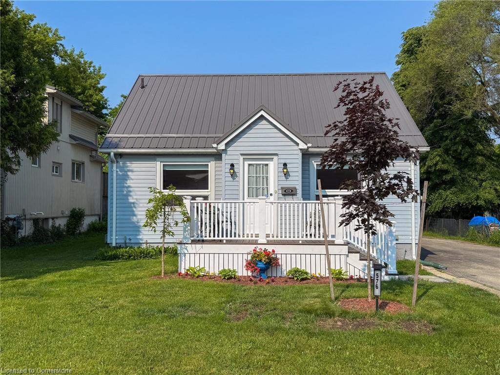 576 Orchard Avenue Property Photo 1
