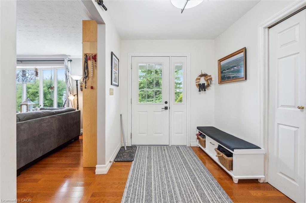 5814 Second Line E Property Photo 6