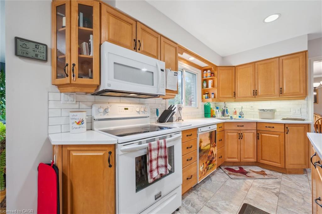 5814 Second Line E Property Photo 12