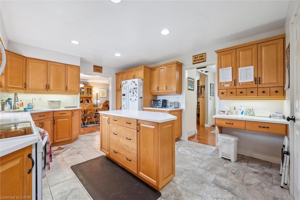 5814 Second Line E Property Photo 13