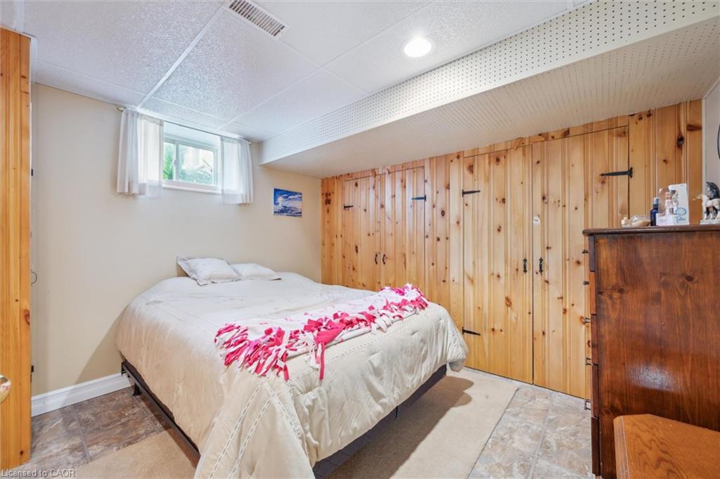 5814 Second Line E Property Photo 28