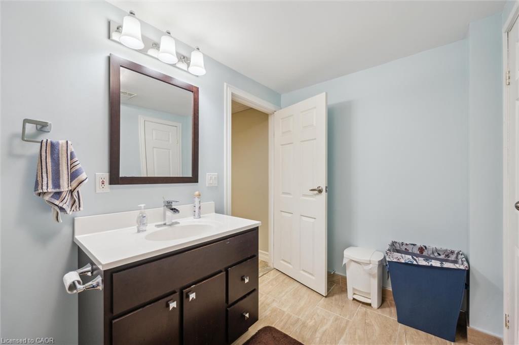 5814 Second Line E Property Photo 32