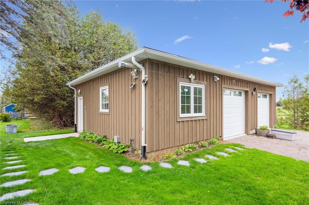 5814 Second Line E Property Photo 41