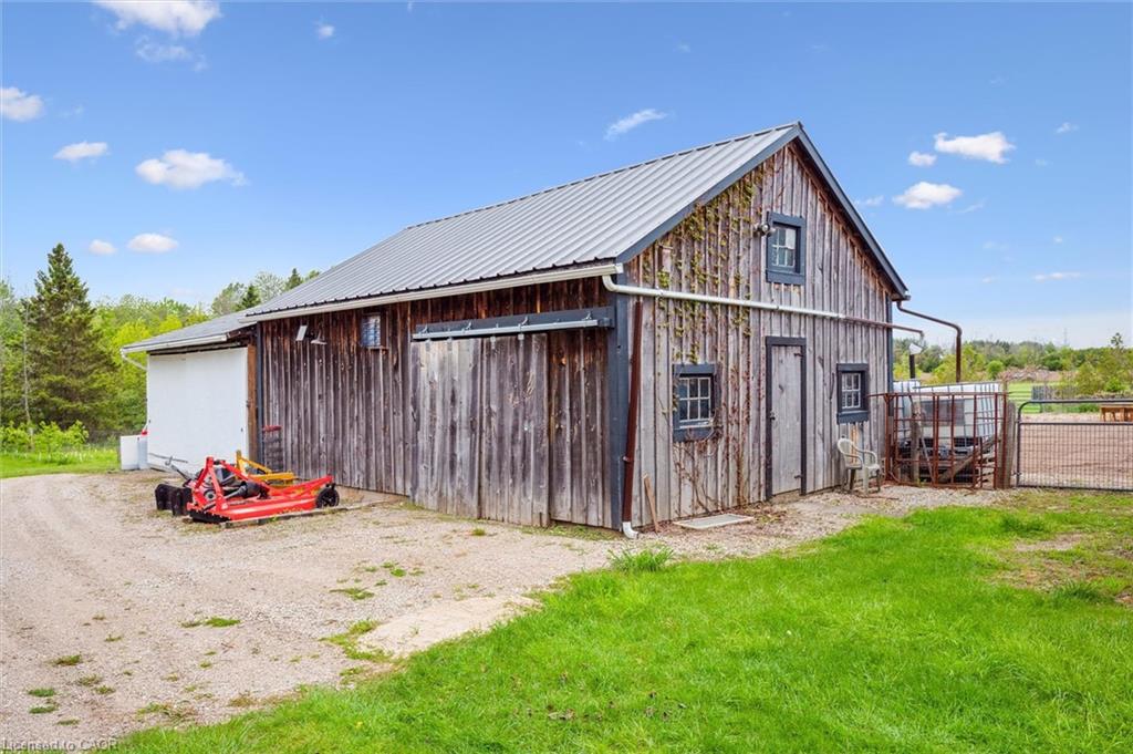 5814 Second Line E Property Photo 45