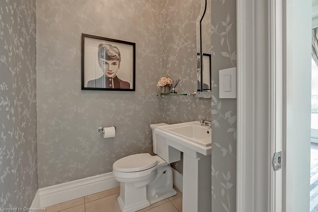 445 Elizabeth Street Property Photo 20
