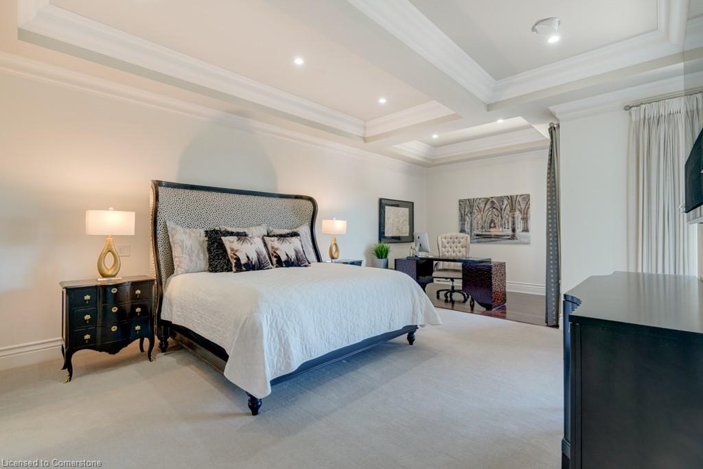 445 Elizabeth Street Property Photo 26