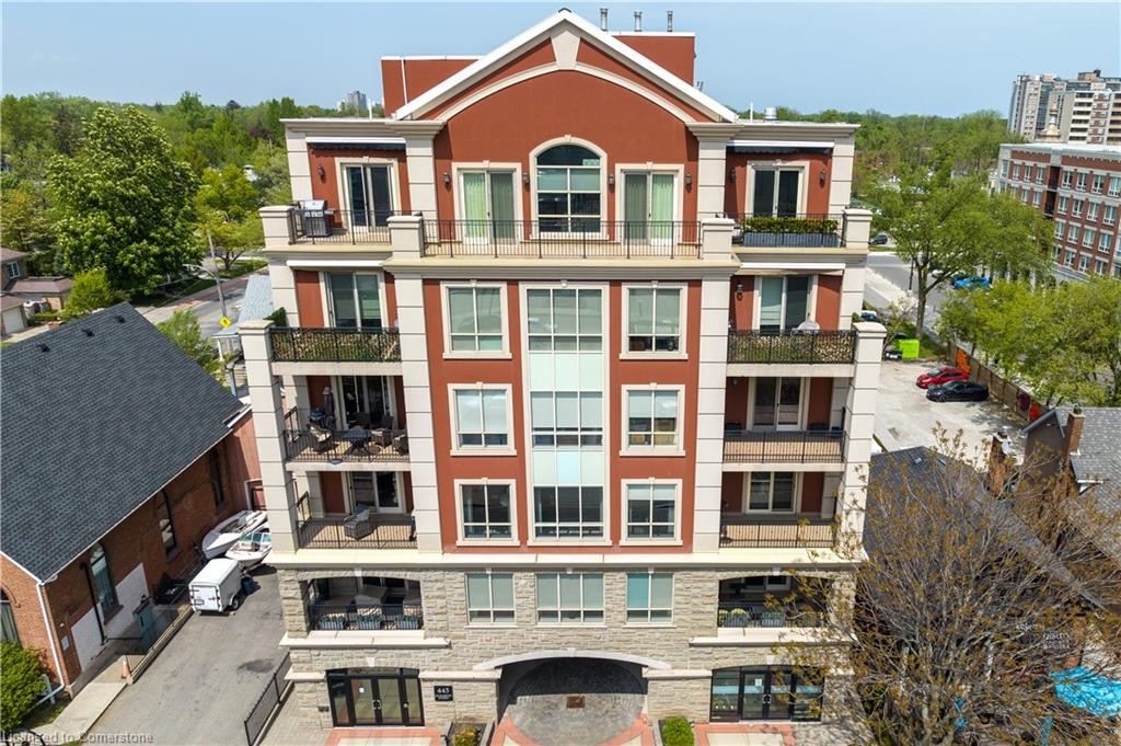 445 Elizabeth Street Property Photo 45