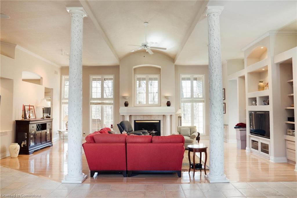 45 Parkshore Place Property Photo 6