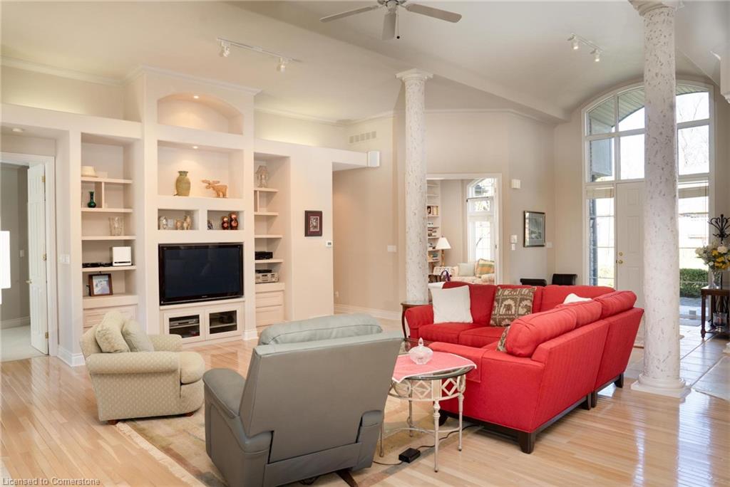 45 Parkshore Place Property Photo 7