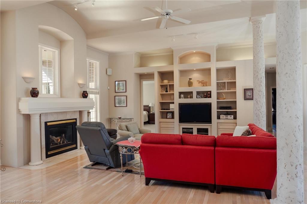 45 Parkshore Place Property Photo 8