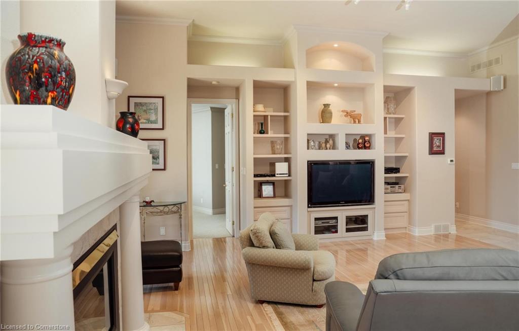 45 Parkshore Place Property Photo 9