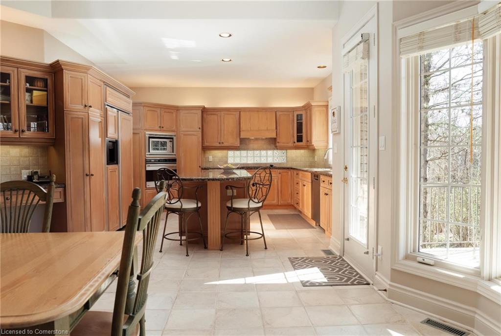 45 Parkshore Place Property Photo 12