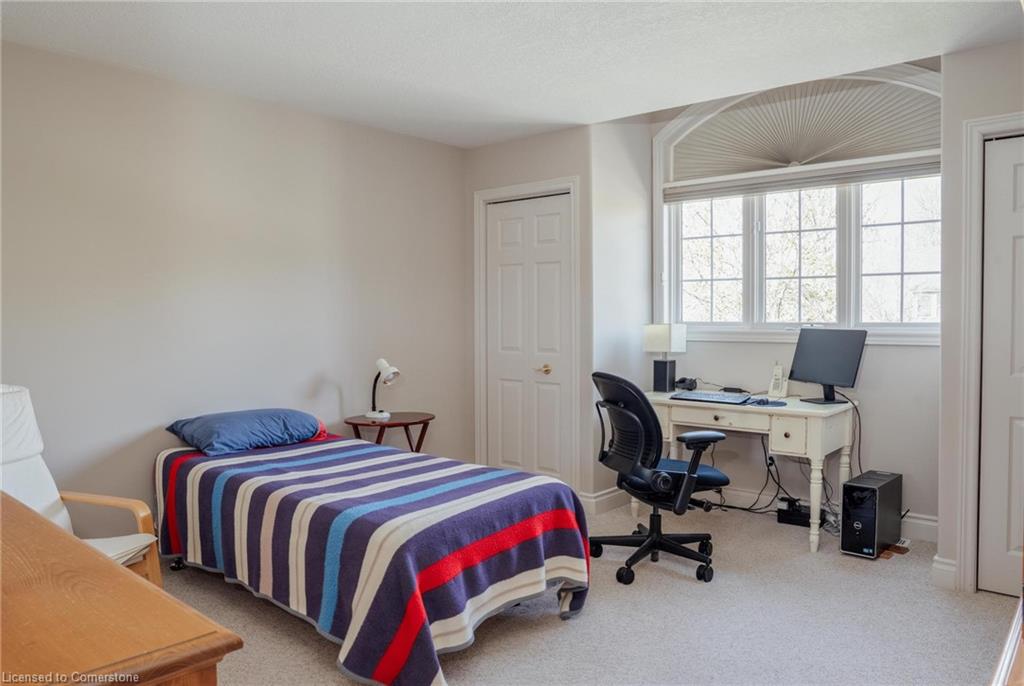 45 Parkshore Place Property Photo 32