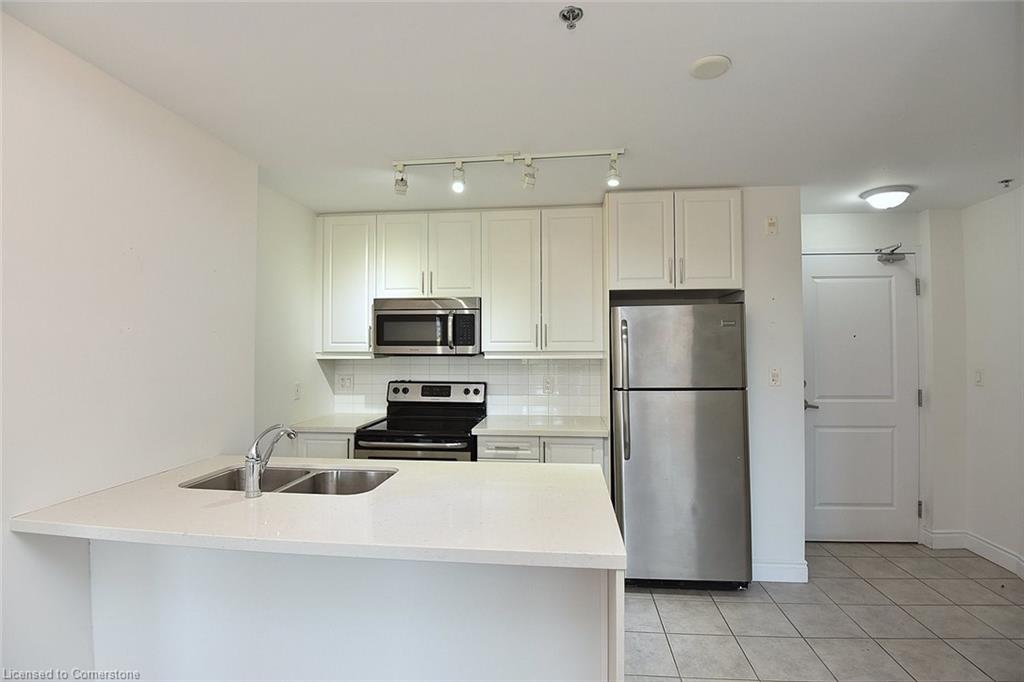 604-90 Charlton Avenue W Property Photo 21