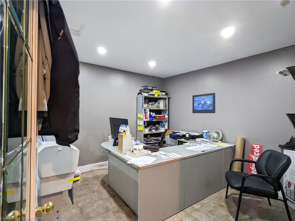 529 Property Photo 24