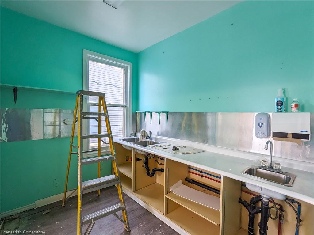 529 Property Photo 31