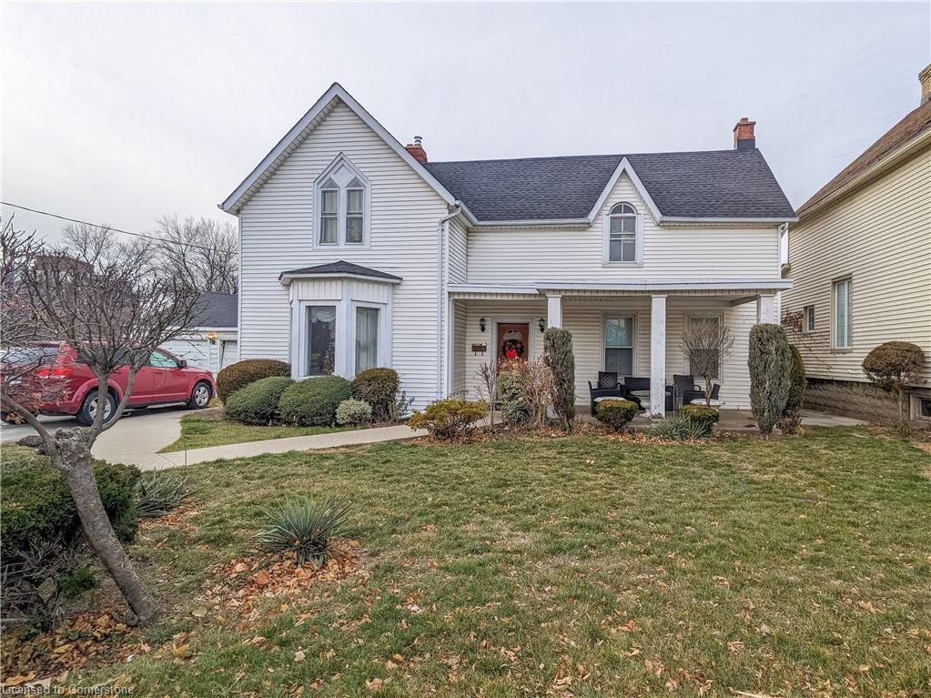 529 Christina Street N Property Photo