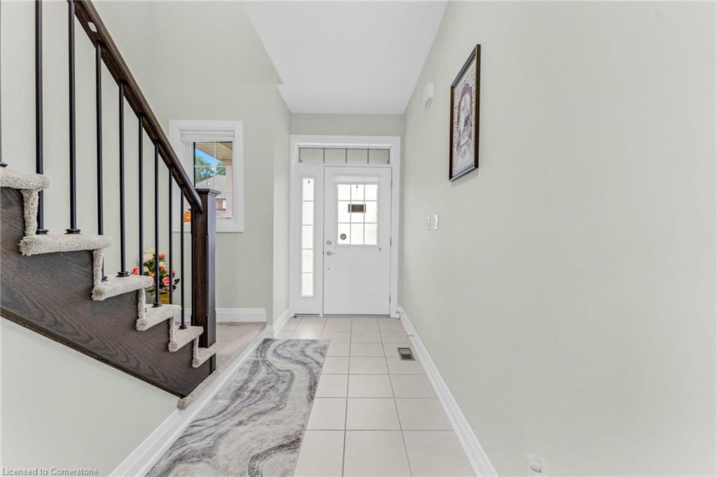 52 Monarch Woods Drive Property Photo 5