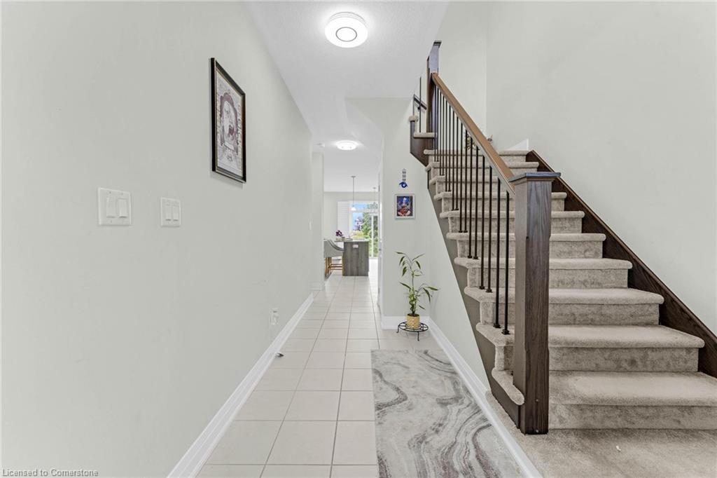 52 Monarch Woods Drive Property Photo 6