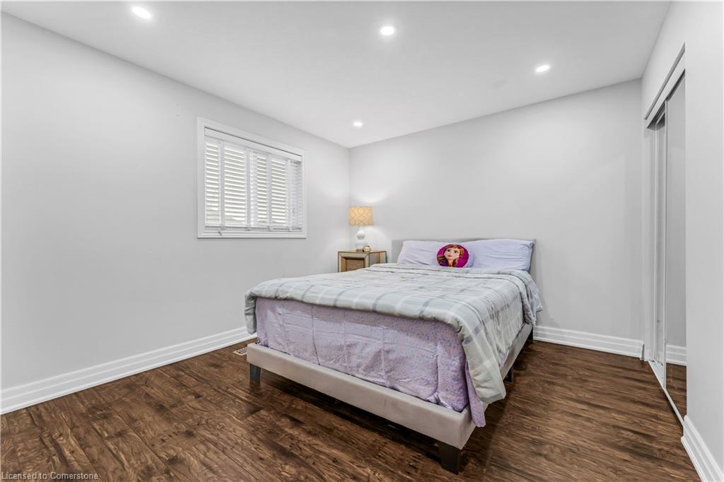 369 Thomas Slee Drive Property Photo 13