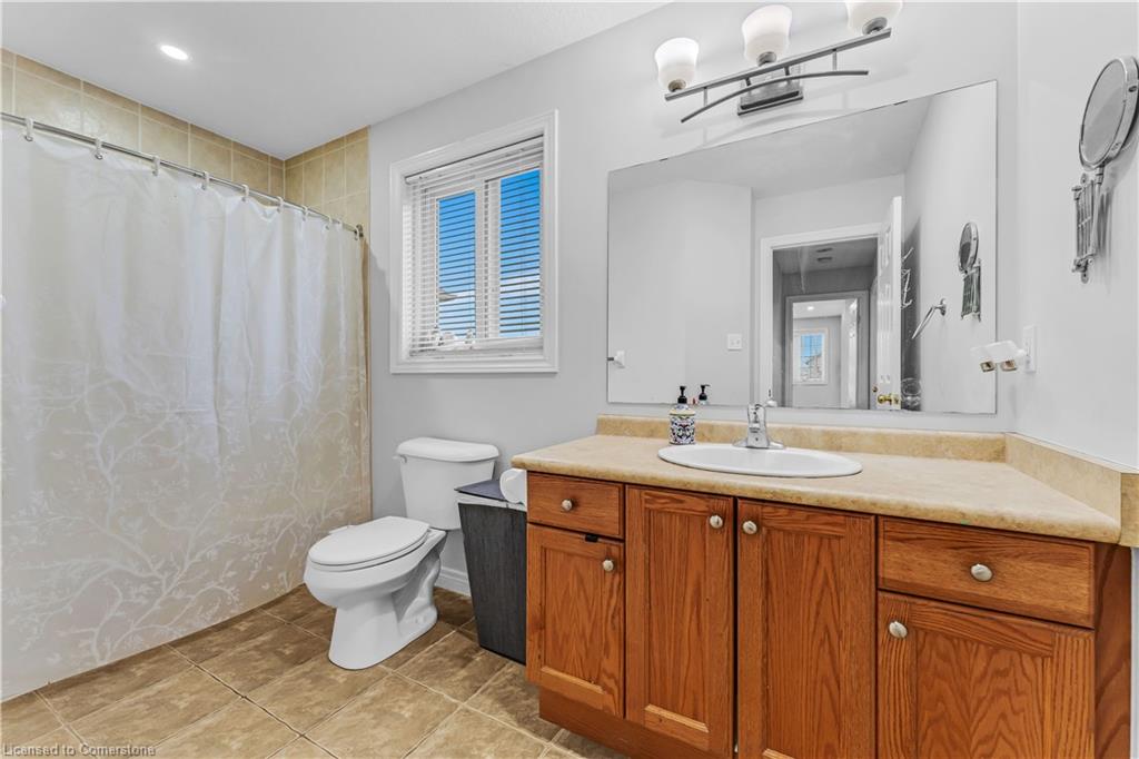 369 Thomas Slee Drive Property Photo 15