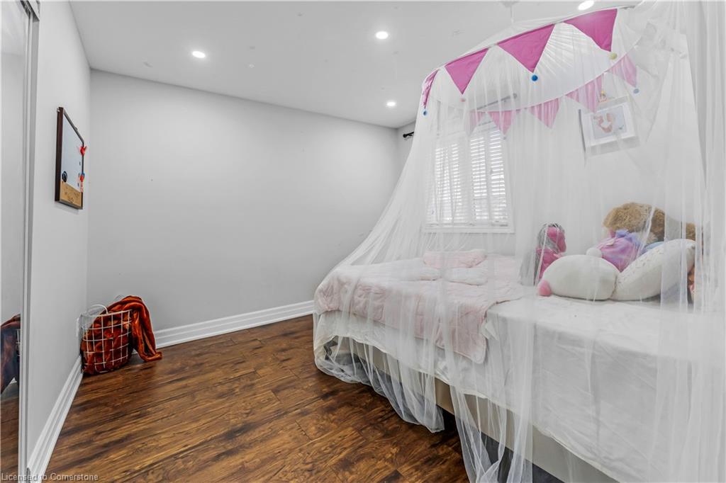 369 Thomas Slee Drive Property Photo 16