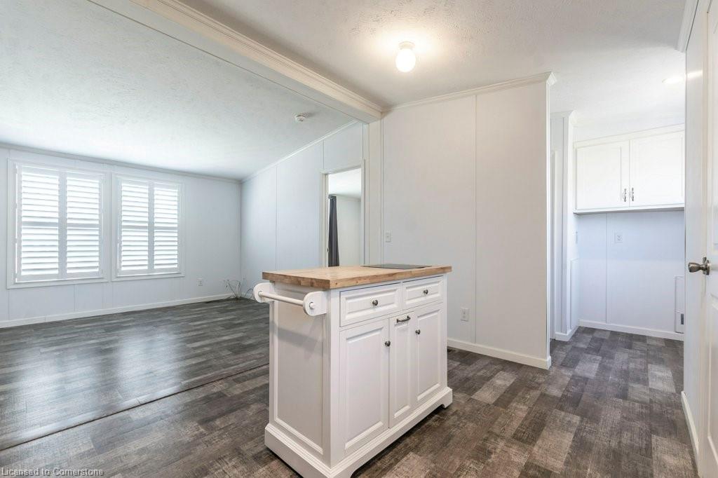 9 Hickory Hollow Property Photo 11