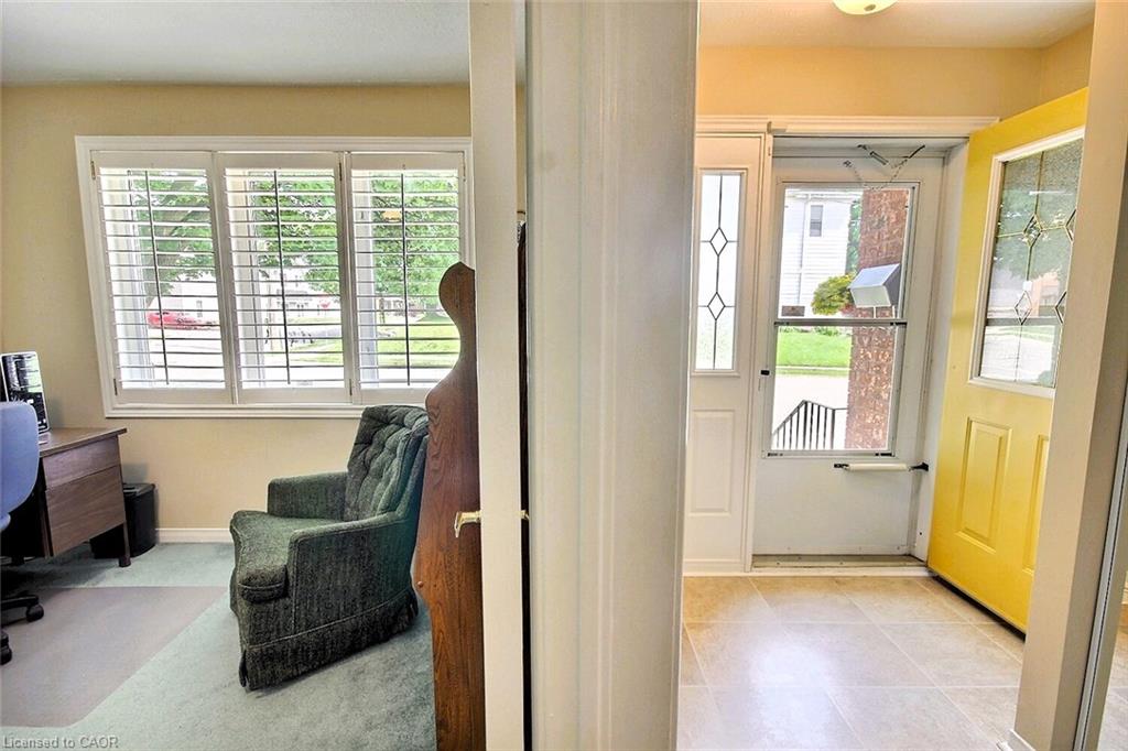 246 Dolph Street S Property Photo 2
