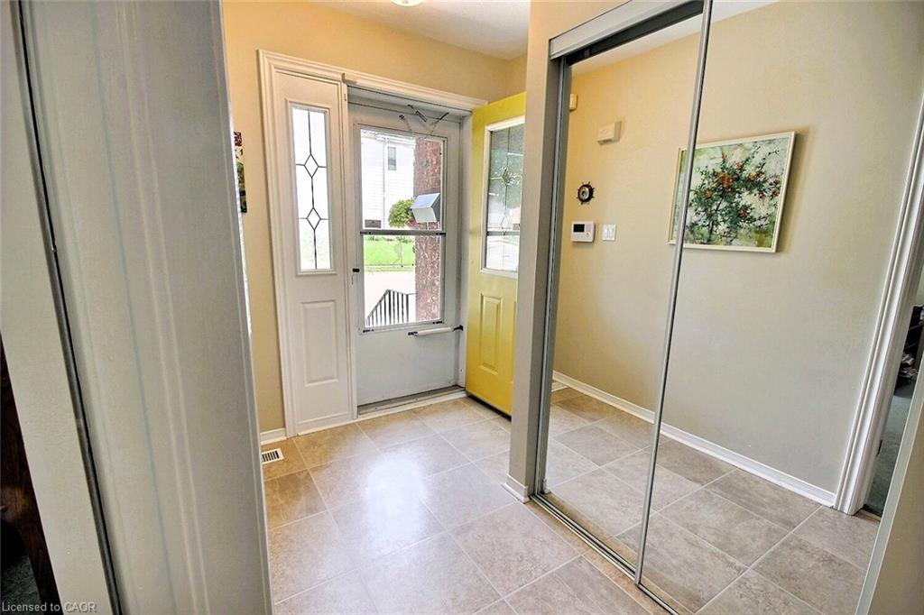 246 Dolph Street S Property Photo 15