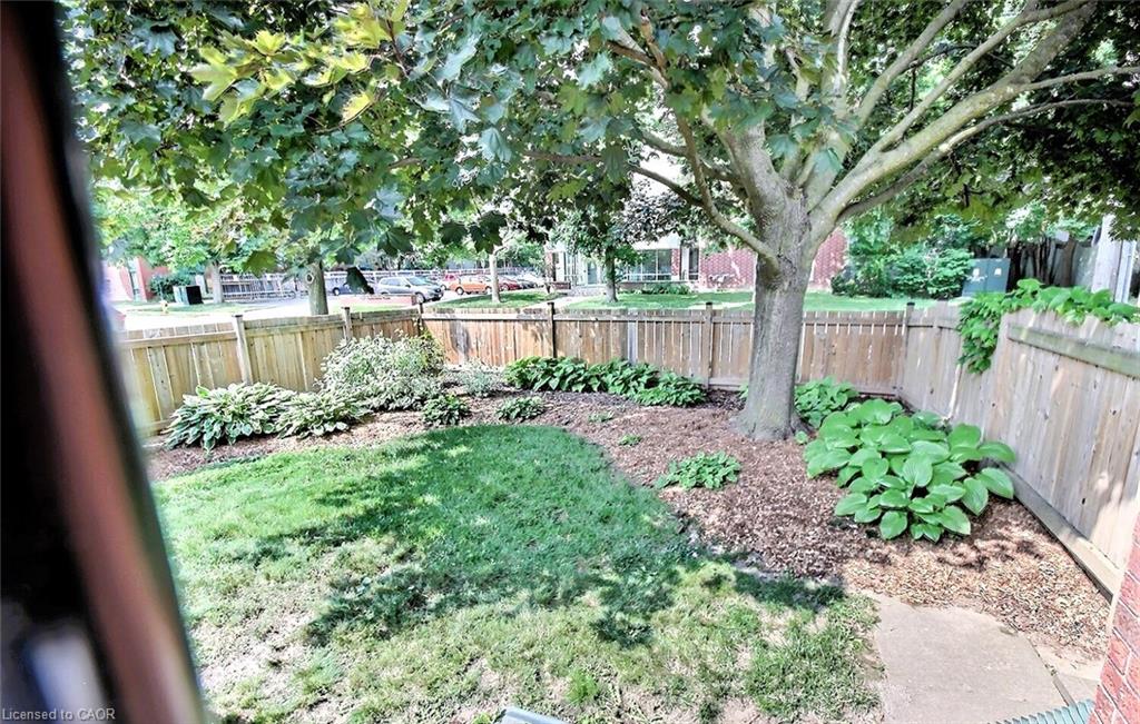 246 Dolph Street S Property Photo 18
