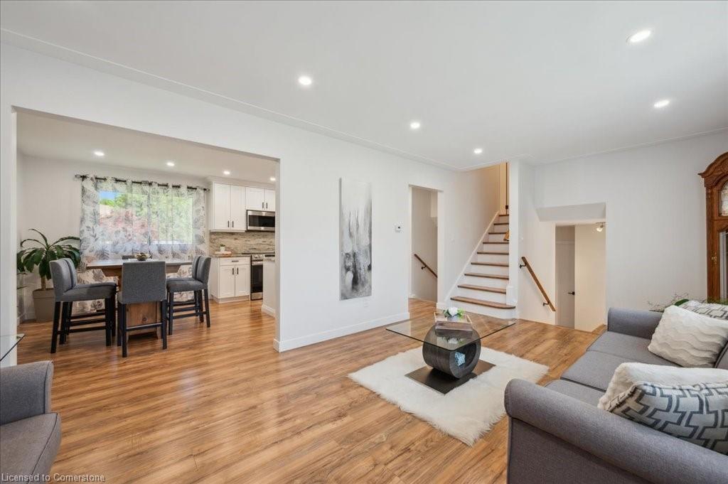76 Lower Canada Crescent Property Photo 10