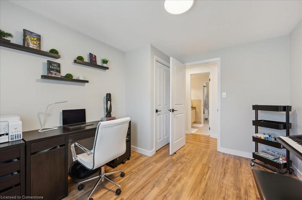 76 Lower Canada Crescent Property Photo 25