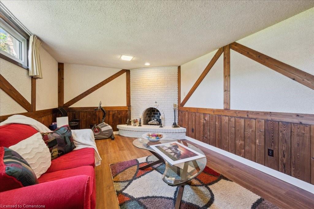 76 Lower Canada Crescent Property Photo 34