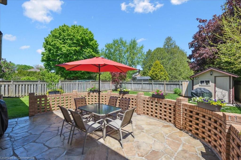 76 Lower Canada Crescent Property Photo 35